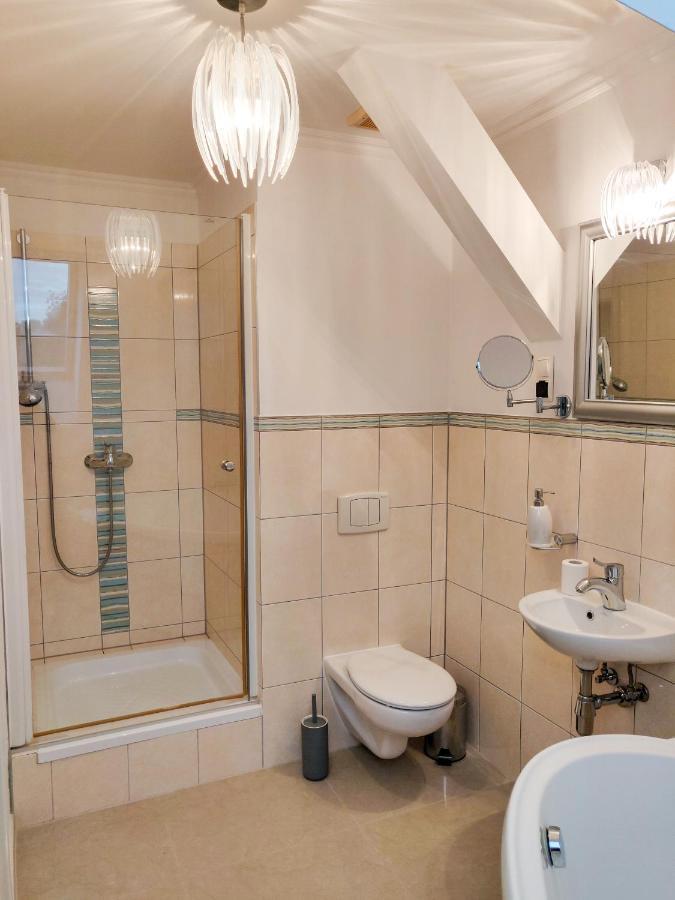 Dom Weselny Pod Kasztanem Hotel Luban Luaran gambar